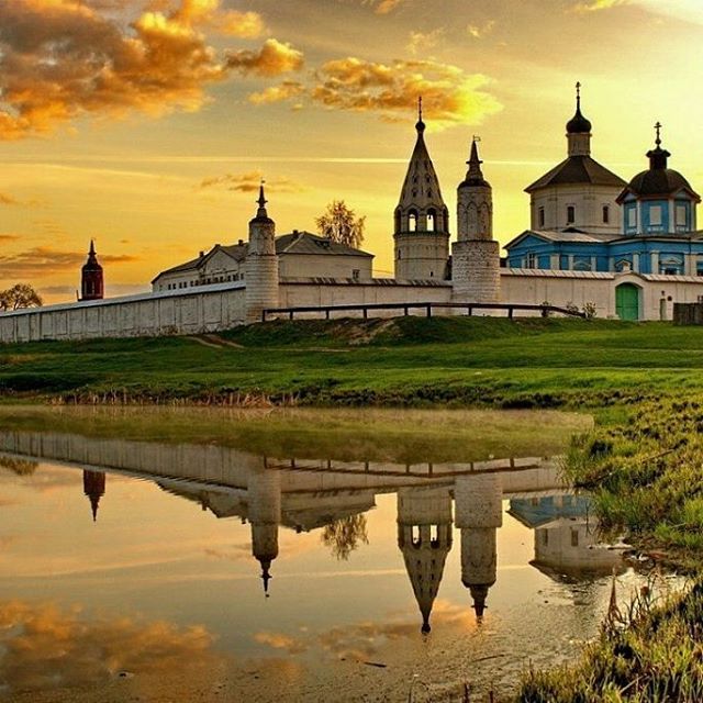 Коломна (Kolomna), Russia - Monterrasol private tours to Коломна (Kolomna), Russia. Travel agency offers custom private car tours to see Коломна (Kolomna) in Russia. Order custom private tour to Коломна (Kolomna) with departure date on request.