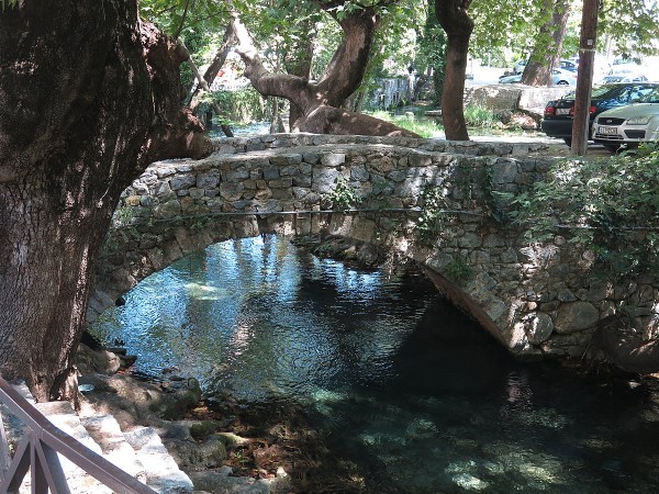 Livadeia, Greece - Discover Greece in 7 days tour from Igoumenitsa. Ancient towns, beaches, castles and monasteries. Monterrasol Travel tour with private minivan.
