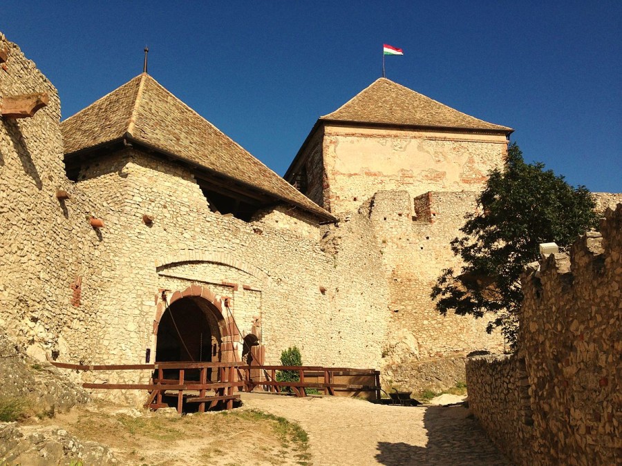 Sümeg (Sumeg), Hungary - Monterrasol private tours to Sümeg (Sumeg), Hungary. Travel agency offers custom private car tours to see Sümeg (Sumeg) in Hungary. Order custom private tour to Sümeg (Sumeg) with departure date on request.