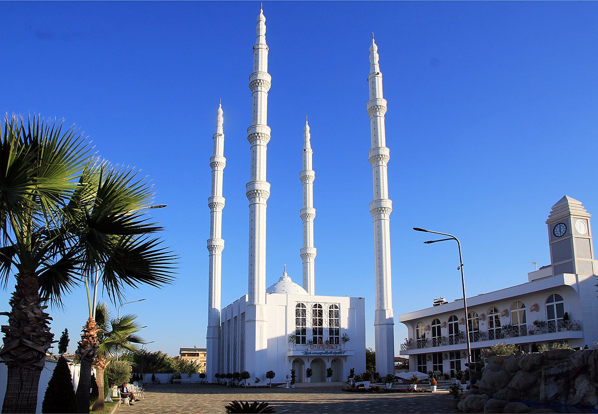 Durrës (Durres), Albania - Monterrasol private tours to Durrës (Durres), Albania. Travel agency offers custom private car tours to see Durrës (Durres) in Albania. Order custom private tour to Durrës (Durres) with departure date on request.